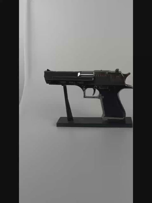 Desert Eagle Pistol Modern Lighter - Heavy Duty Zinc Alloy Refillable Butane Lighter with Realistic Firearm Design, Collectible Gift for Outdoor Cooking, BBQ & Survival Kits (Gunmetal)